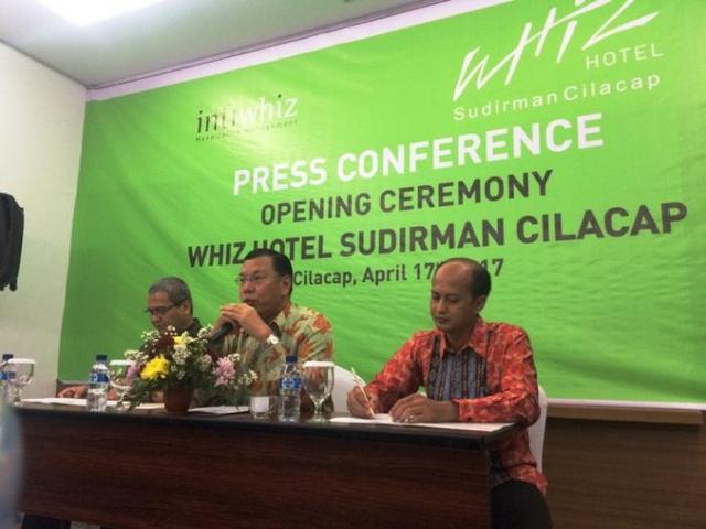 whiz hotel cilacap
