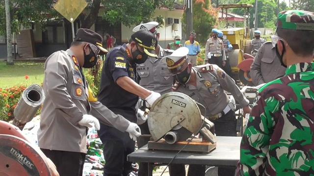 petasan, miras, knalpot brong, pemusnahan, serayunews, serayu news, berita terkini, berita hari ini