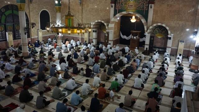 salat idulfitri purbalingga, Masjid Agung Daarussalam Purbalingga, serayunews, serayu news, berita terkini, berita hari ini, idul fitri 1442 hijiriyah