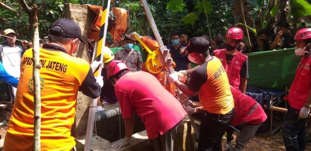 tewas dalam sumur banjarnegara, serayunews, serayu news, berita terkini, berita hari ini, jatuh kedalam sumur