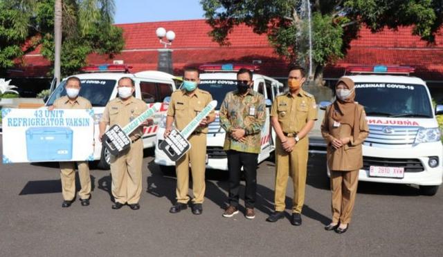 puskesmas cilacap dapatkan bantuan ambulan dan refrigreator vaksin, serayunews, serayu news, berita terkini, berita hari ini