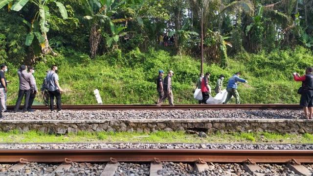 tertabrak kereta api purwokerto, kecelakaan kereta api, serayunews, serayu news, berita terkini, berita hari ini