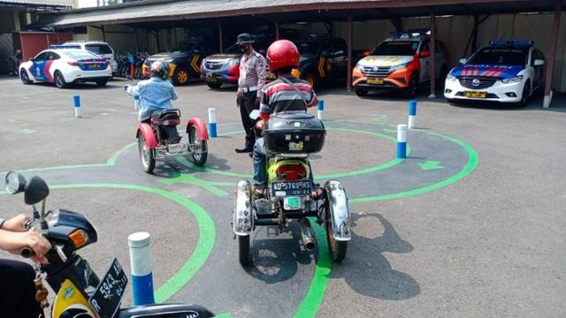 sim d, sim d khusus penyandang disabilitas, sim untuk penyandang disabilitas, serayunews, serayu news, berita terkini, berita hari ini