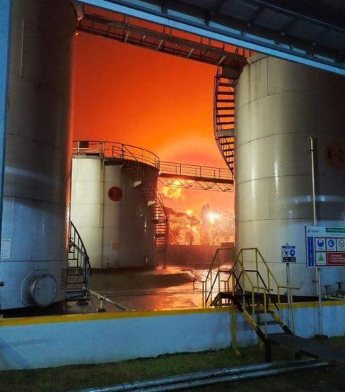 kebakaran pertamina ru iv cilacap, serayunews, serayu news, berita terkini, berita hari ini, kebakaran tanki benzene pertamina ru iv cilacap