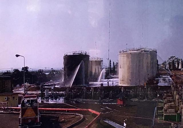kebakaran pertamina, kebakara pertamina ru iv cilacap, kebakaran tangki bezene pertamina ru iv cilacap, serayunews, serayu news, berita terkini, berita hari ini
