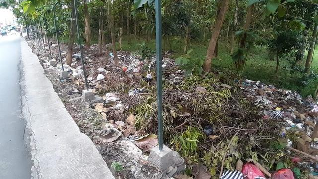 sampah desa babakan kalimanah, buang sampah sembarangan, serayunews, serayu news, berita terkini, berita hari ini