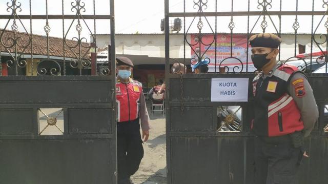 vaksinasi massal covid-19 polresta banyumas, serayunews, serayu news, berita terkini, berita hari ini