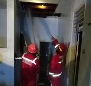kebakaran jalan dokter soetomo cilacap, kebakaran toko jalan dokter soetomo cilacap, serayunews, serayu news, berita terkini, berita hari ini