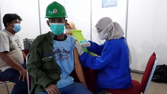 vaksinasi cilacap, vaksin covid-19, vaksinasi massal, serayunews, serayu news, berita terkini, berita hari ini, cilacap