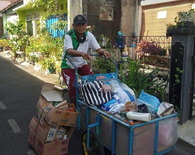 Mohamad Nurhidayat, perintis lingkungan, bank sampah mandiri, serayunews, serayu news, berita terkini, berita hari ini, cilacap