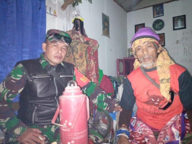 warsim, desa malabar, wanareja, serayunews, serayu news, berita terkini, berita hari ini, cilacap, gangguan jiwa, depresi, senjata tajam