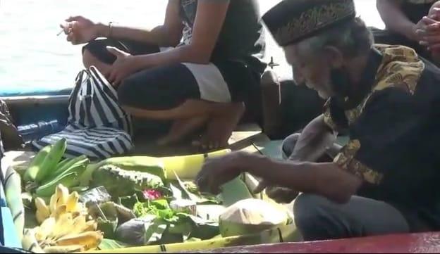 sedekah laut, pulau majeti, tirakatan, nusakambangan, berita terkini, berita hari ini