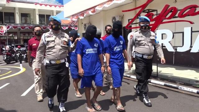 penemuan mayat, desa karangasem, sampang, pembunuhan, berita terkini, berita hari ini, cilacap