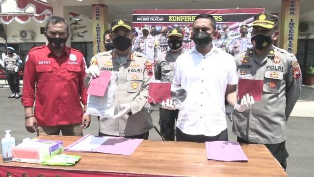 pembunuhan pelajar, rel kereta api gumilir, cilacap, berita terkini, berita hari ini