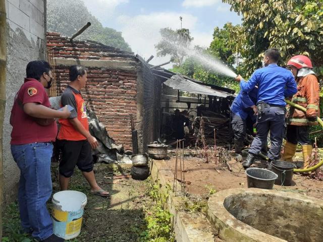 kebakaran, desa pagedangan, bojongsari, purbalingga, berita terkini, berita hari ini