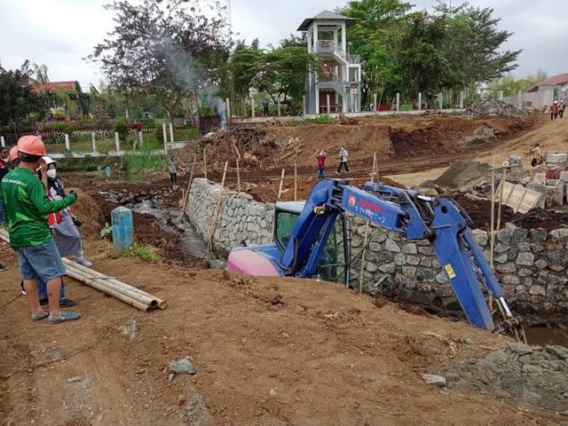 Taman Apung Mas Kemambang, dana pen, pemulihan ekonomi naisonal, berita terkini, berita hari ini