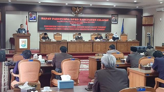 Rapat Paripurna DPRD Cilacap