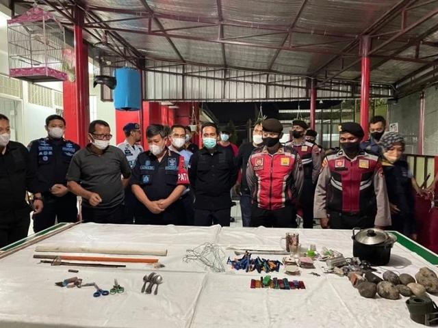 Cegah Peredaran Narkoba, Lapas Kelas IIA Purwokerto Sinergitas dengan Polresta Banyumas Lakukan Razia