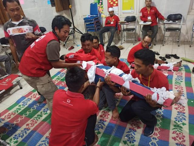 pelatihan kedapada relawan pmi banjarnegara