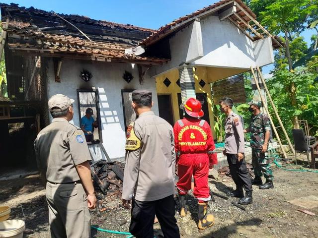 Kebakaran Kesugihan Cilacap