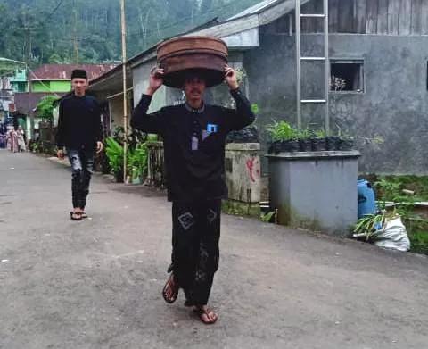 Tradisi telasan di Banjarnegara