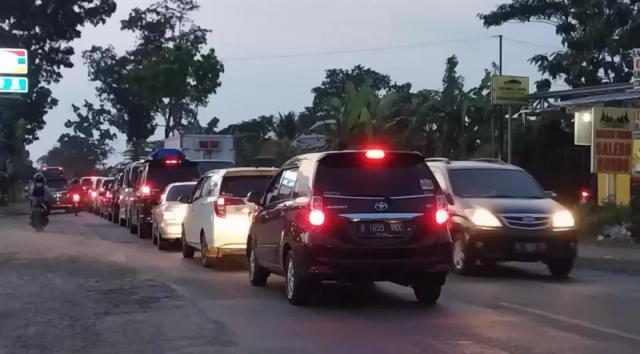 volume kendaran meningkat