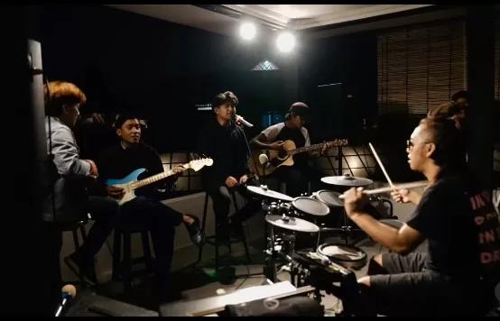 Finalis band