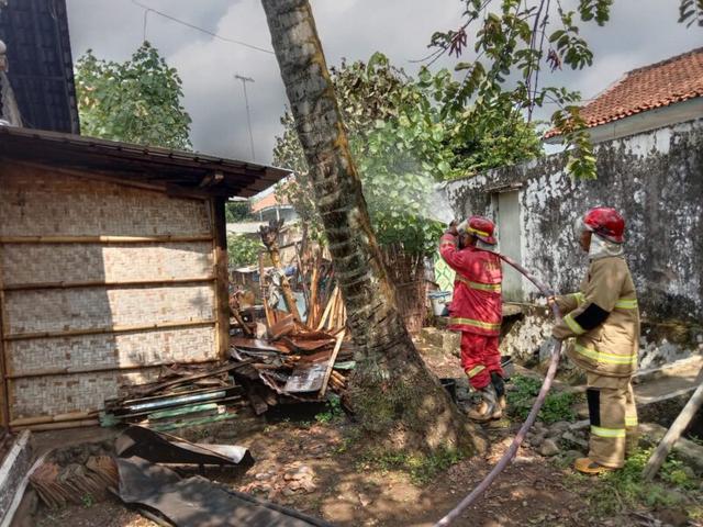 Rumah di Majenang Kebakaran