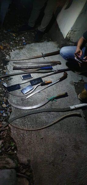 geng motor bawa senjata