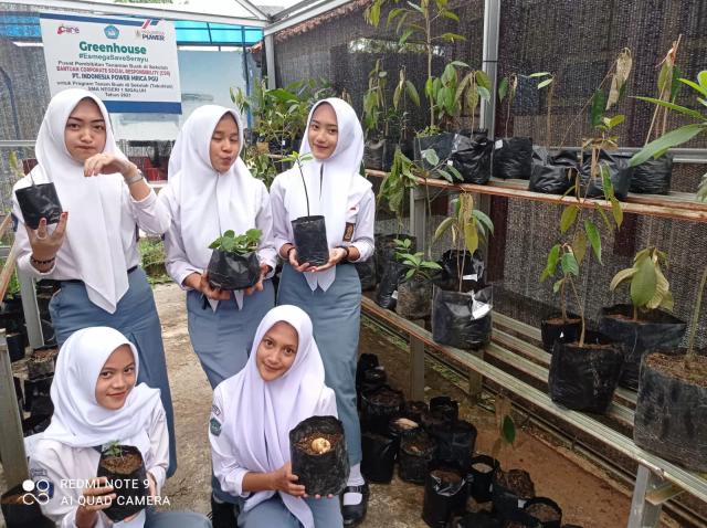 Siswa baru SMAN 1 Sigaluh