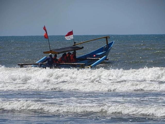 Kapal bertenaga listrik