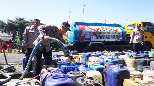 Polres Purbaligga salurkan bantuan