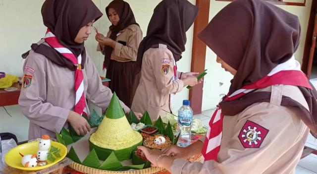 lomba tumpeng