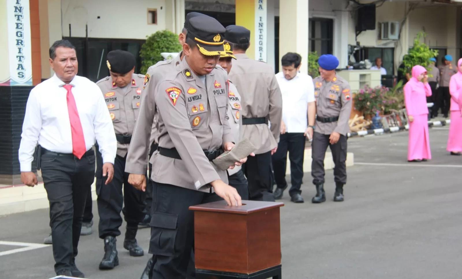 Anggota Polresta Cilacap
