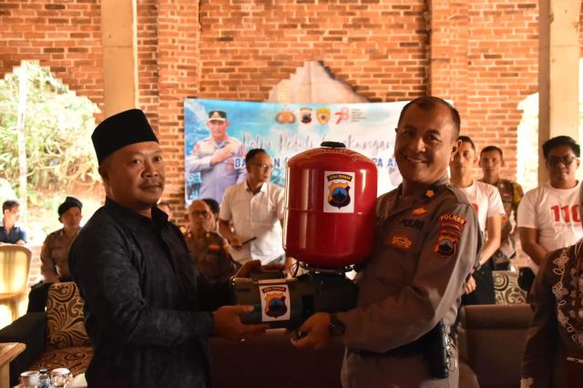 Bantuan pompa air