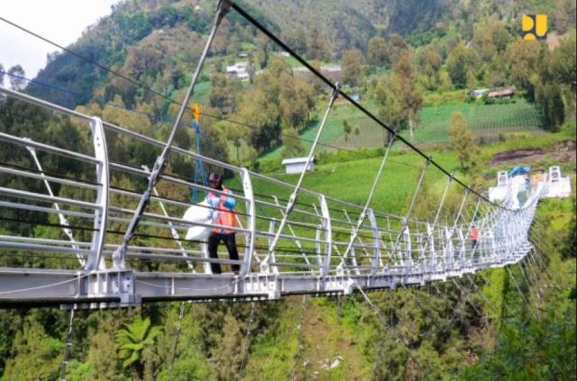 Jembatan kaca