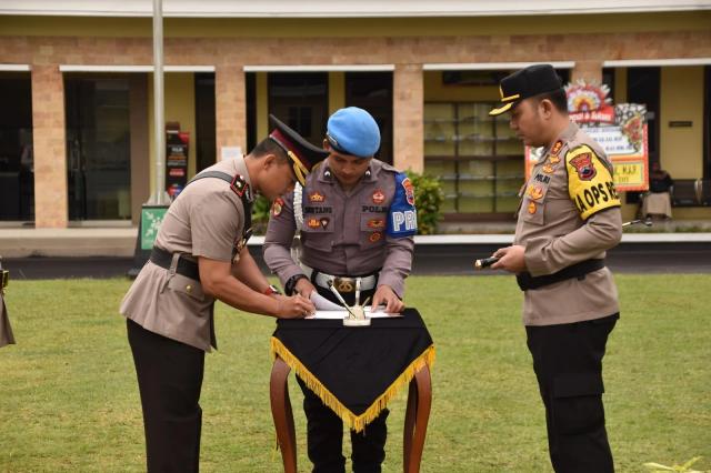 Serah terima jabatan