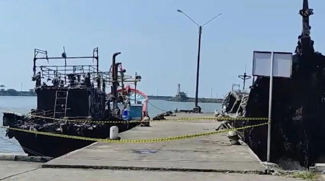 Kapal terbakar