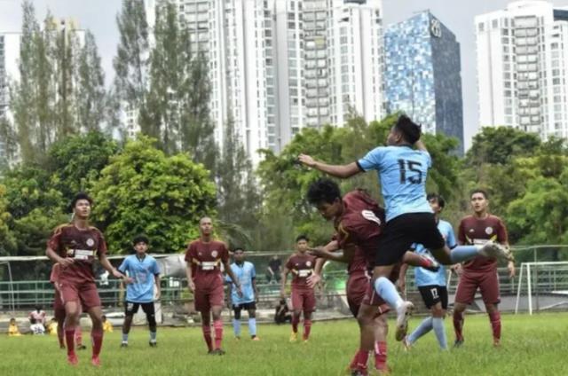 Persab mengalahkan mahasiswa