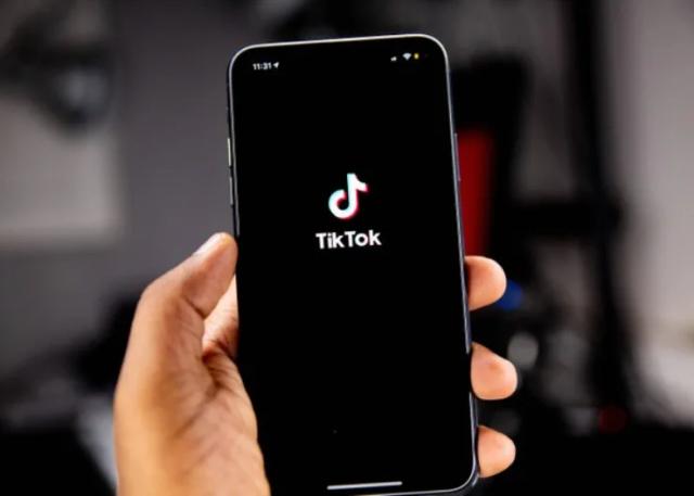 Cara Mendapatkan Centang Biru di TikTok