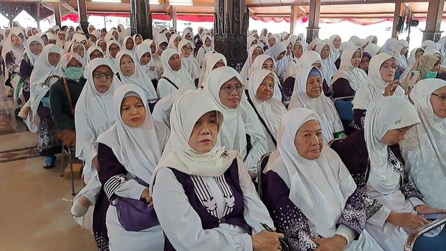 Calon jemaah haji cilacap