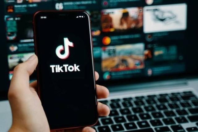 Cara report akun TikTok