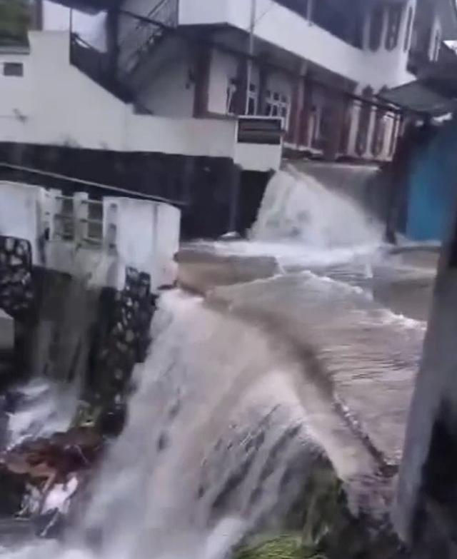 banjir terjang MI