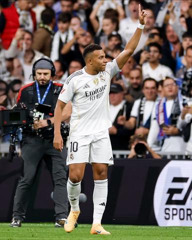 Kehadiran Kylian Mbappé menjadi faktor pembeda paling berbahaya bagi Madrid.