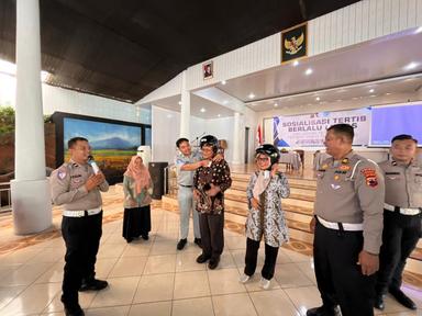 sosialisasi tertib lalu lintas