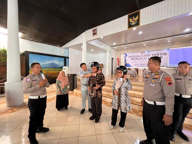 sosialisasi tertib lalu lintas