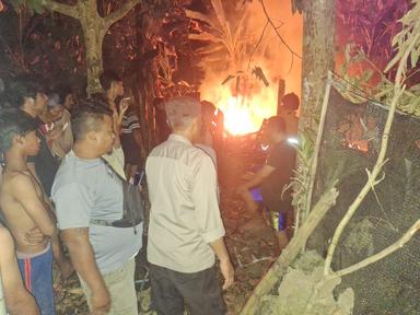 kandang terbakar