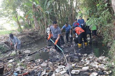 aksi bersih sungai