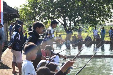 lomba mancing