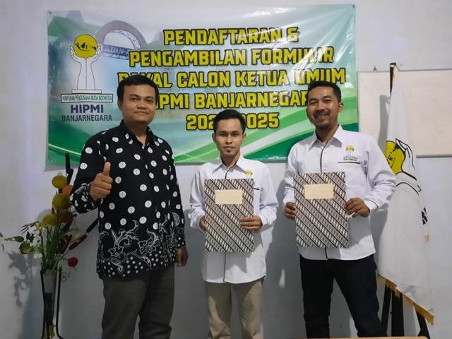 Dua kandidat calon ketua himpi Banjarnegara serahkan berkas pendaftaran